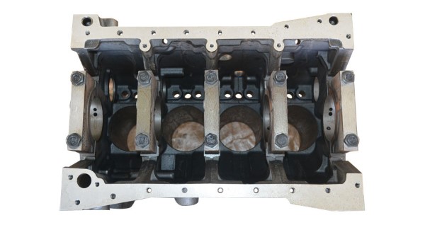 Cylinder block 4BT 4089546